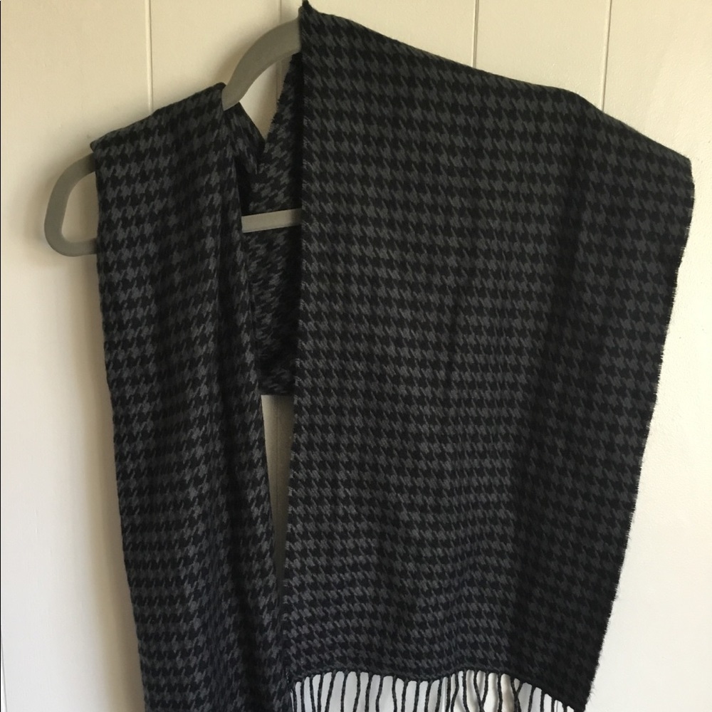 100% Cashmere Scarf
